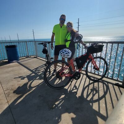 pic of Tracye & Wes with bikes