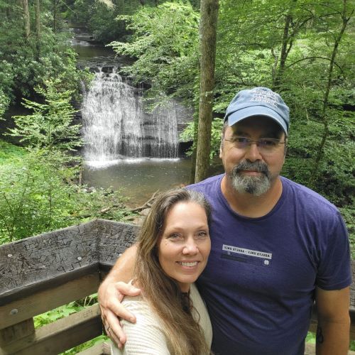 pic of wes & tracye at little stoney falls